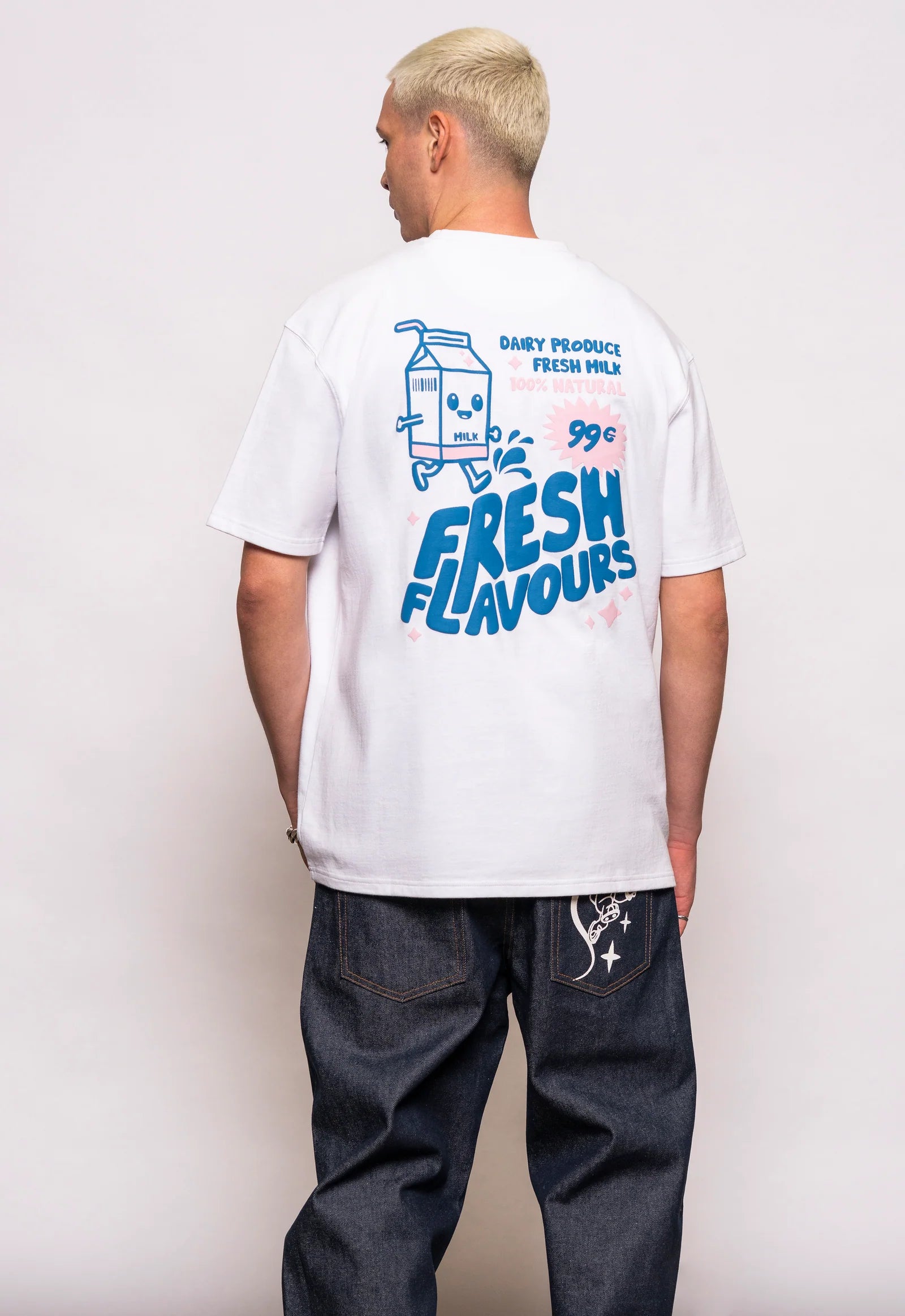 FRESH FLAVOURS WHITE MILK TEE
