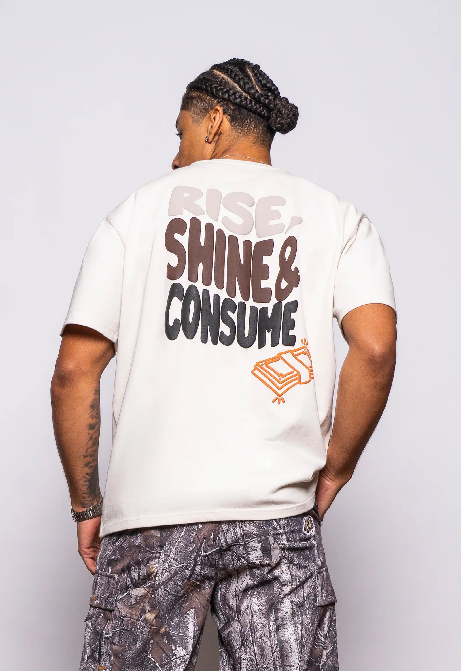 FRESH FLAVOURS ECRU RISE TEE