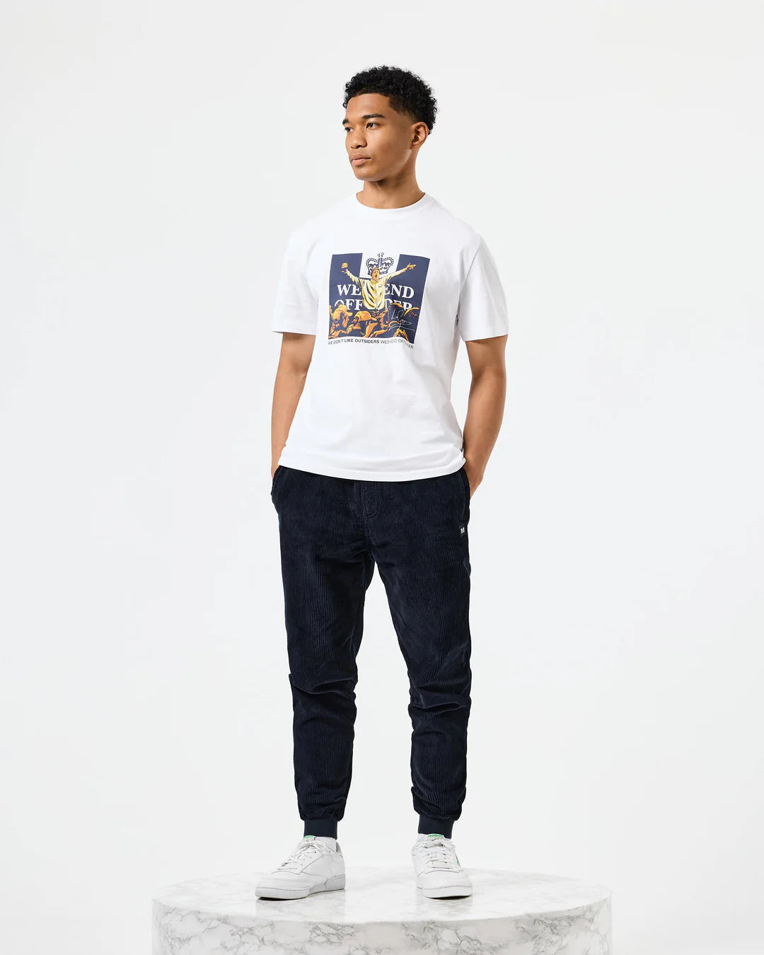 LEO GREGORY Graphic Tshirt