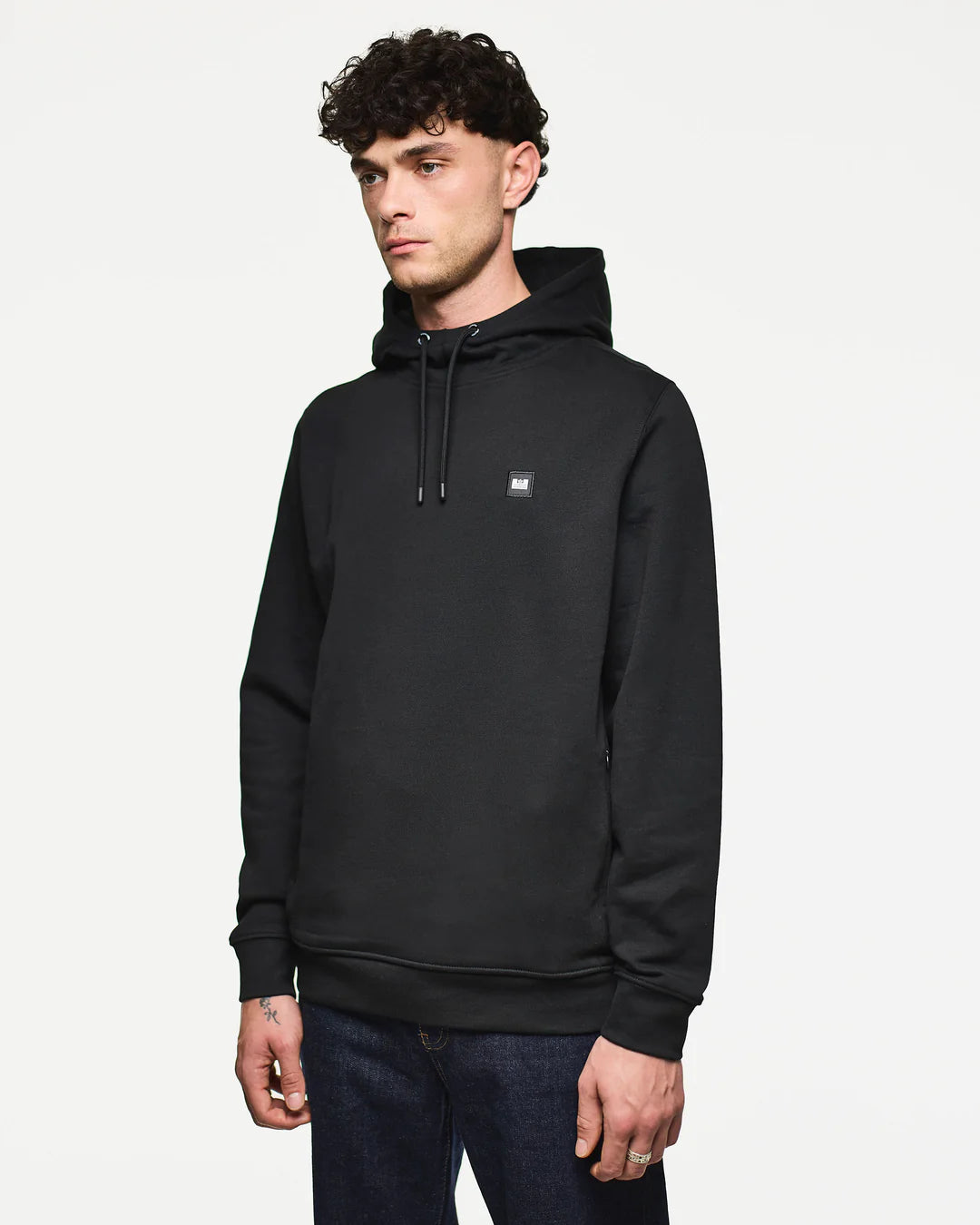 RIBBE BADGE HOODIE