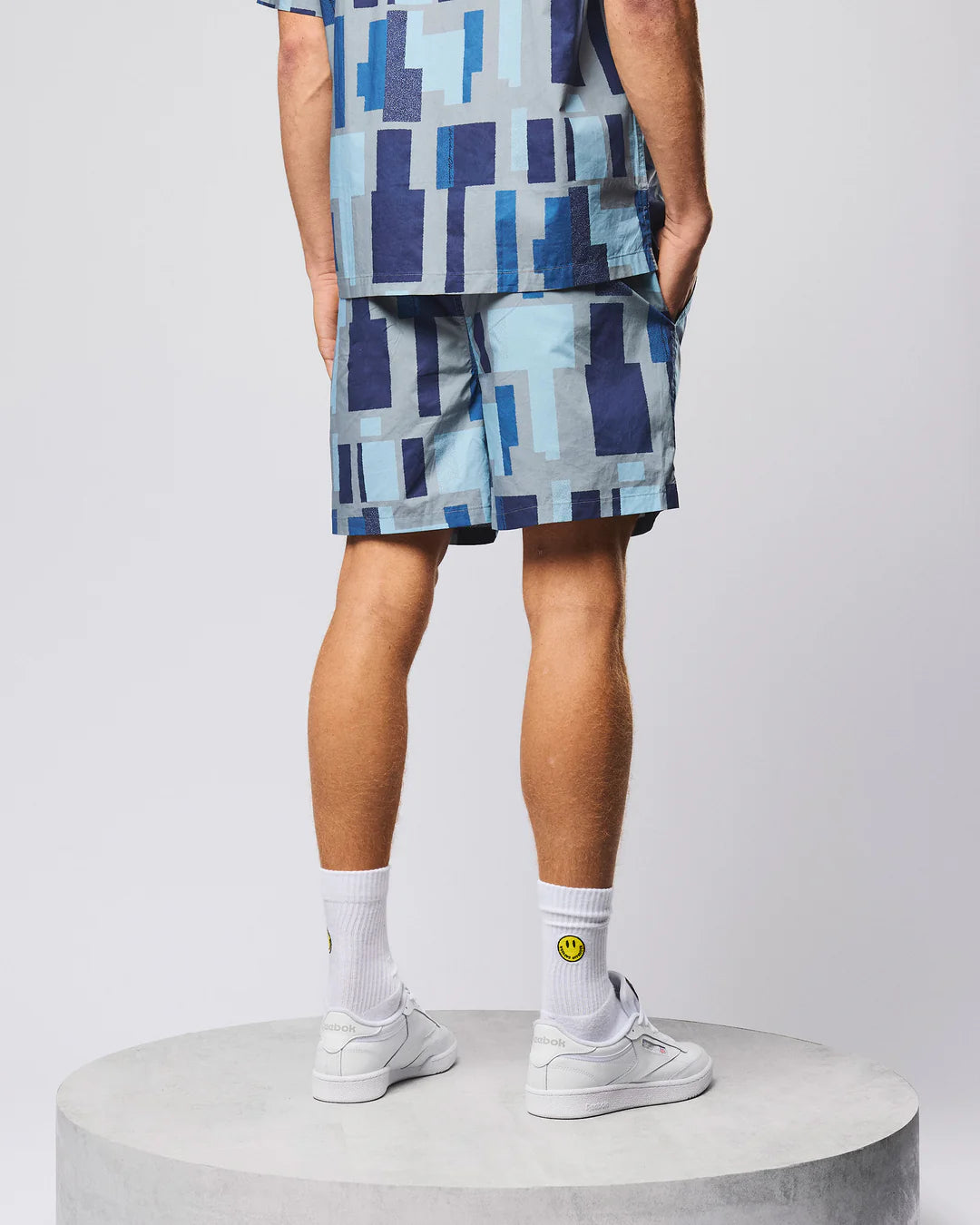 Weekend Offender Ouzou Short